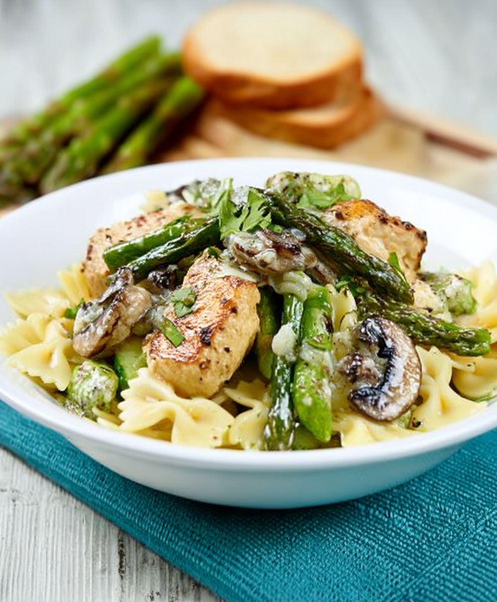 Chicken asparagus bow ties